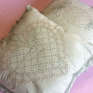 FINAL SALE PRICE Pineapple & Heart Design Accent Pillows